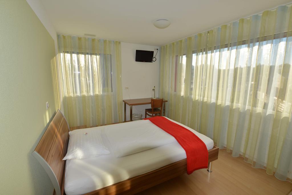 Motel Muehle Wollerau Buitenkant foto